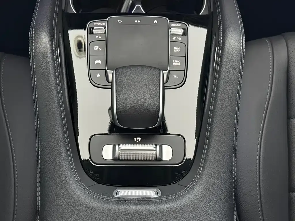 Mercedes-Benz GLS — фото 3