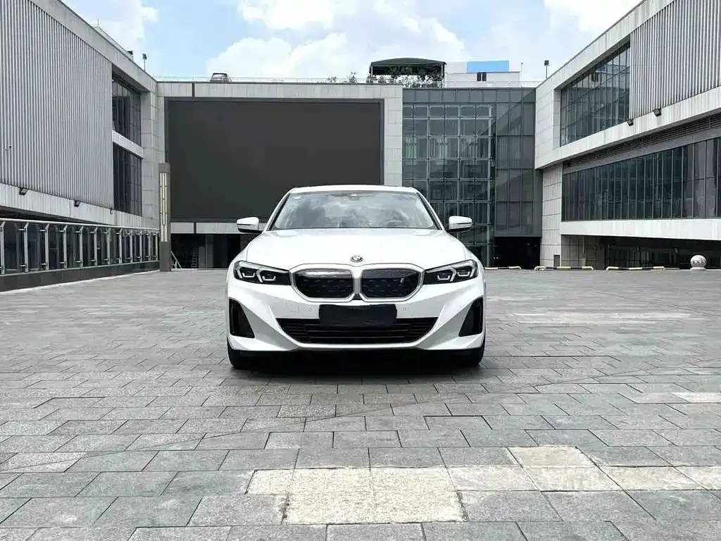 BMW i3 — фото 7