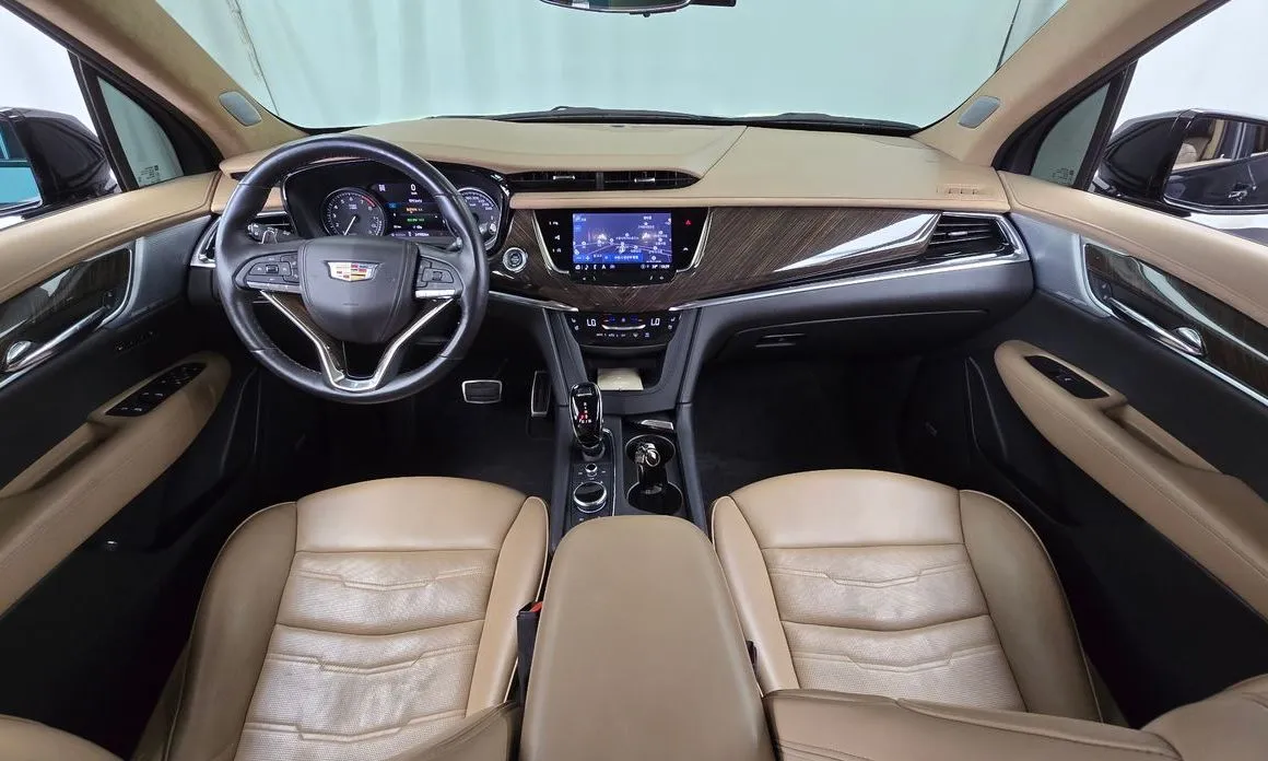 Cadillac XT6 — фото 8