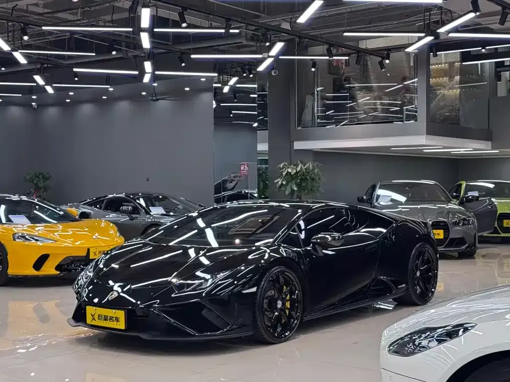 Lamborghini Huracan — фото 1