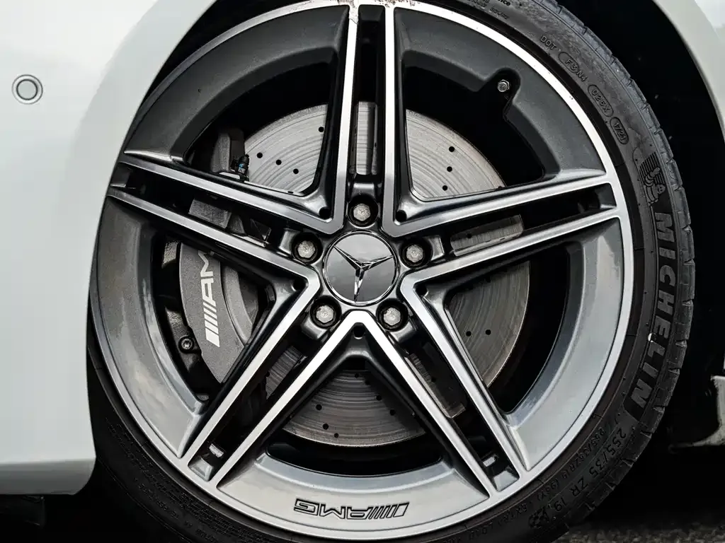 Mercedes-Benz CLA AMG — фото 4
