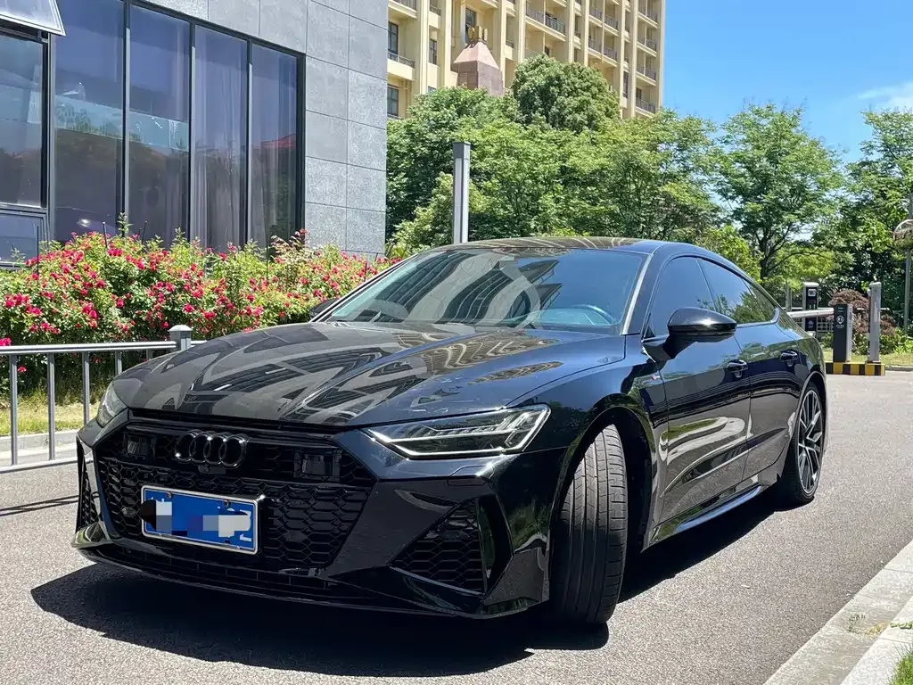 Audi A7 — фото 1