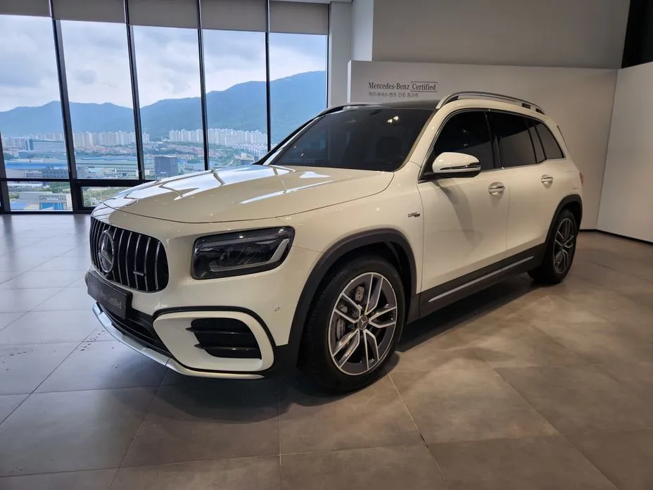 Mercedes-Benz GLB-Class — фото 1