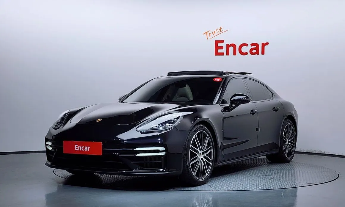 Porsche Panamera — фото 1