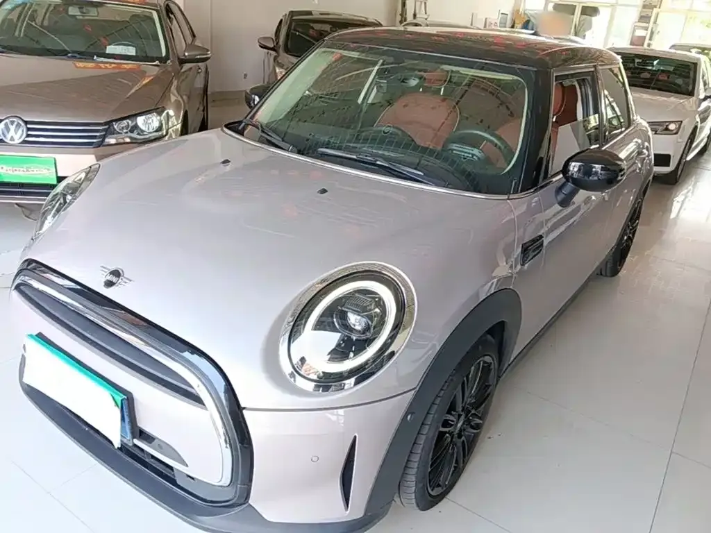 MINI Cooper (3-door) — фото 1