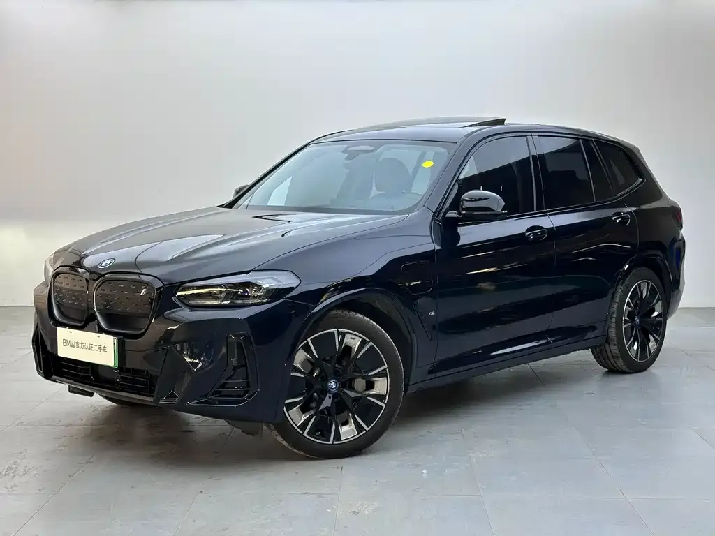 BMW iX3 — фото 1