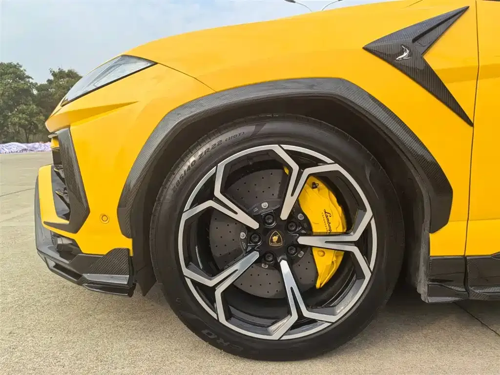 Lamborghini Urus — фото 5