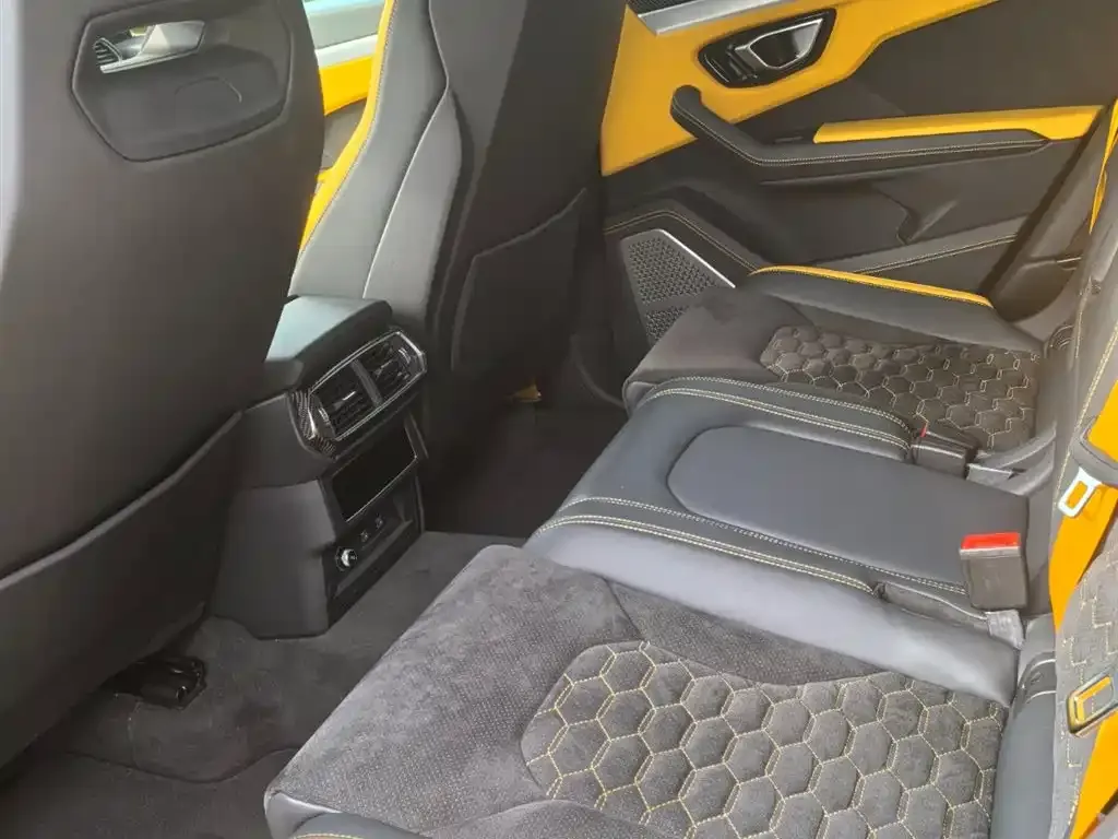 Lamborghini Urus — фото 3