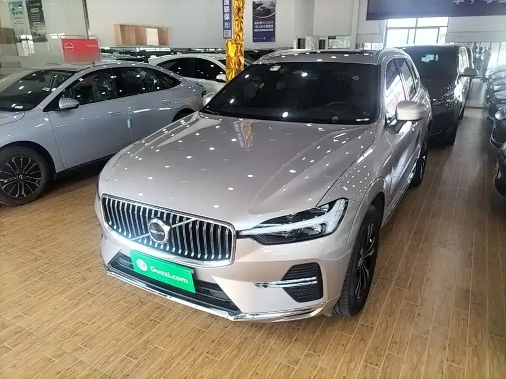 Volvo XC60 — фото 4