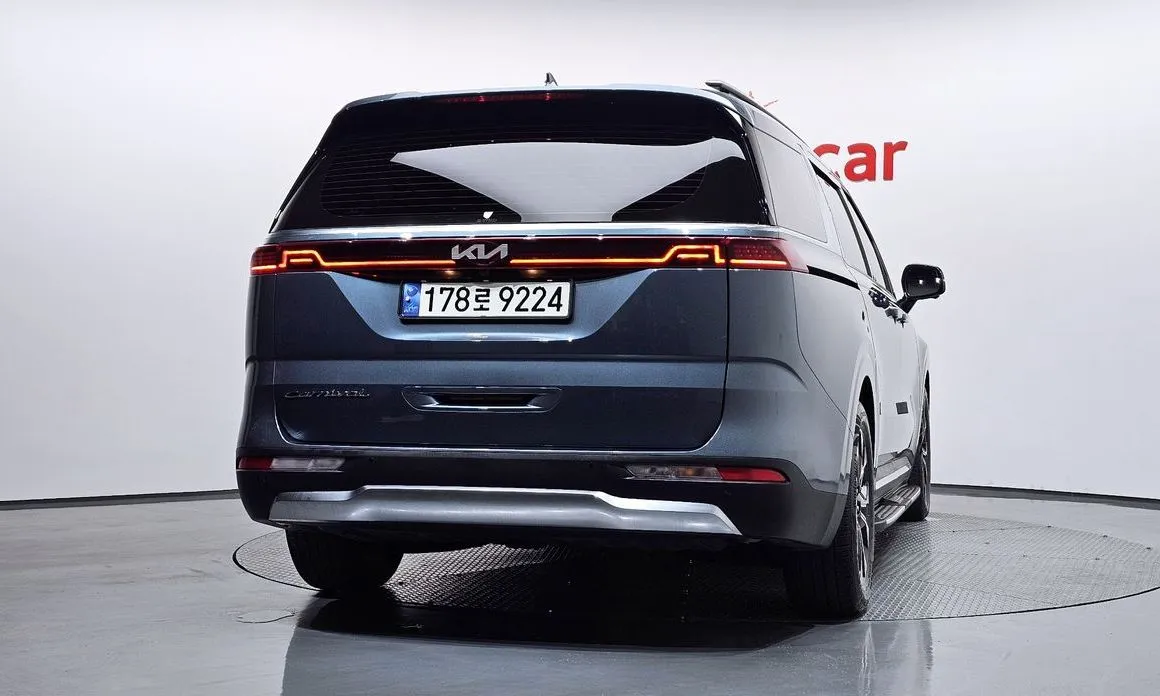 Kia Carnival — фото 4