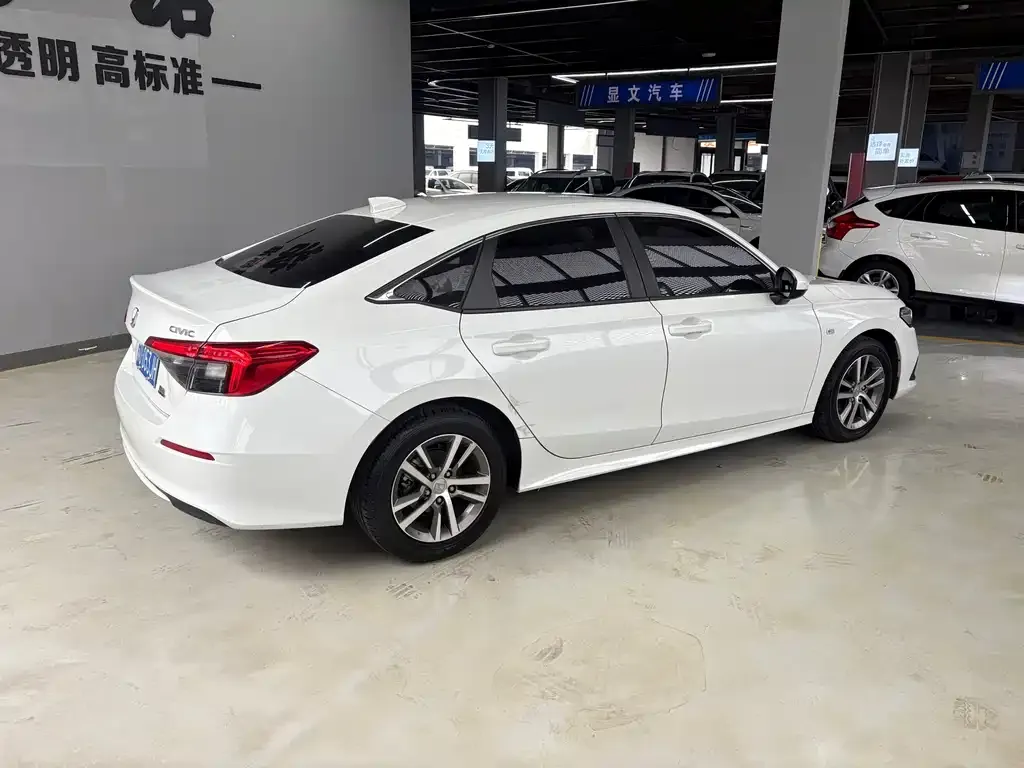 Honda Civic — фото 5