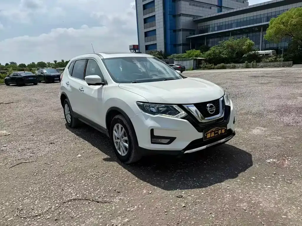 Nissan X-Trail — фото 8