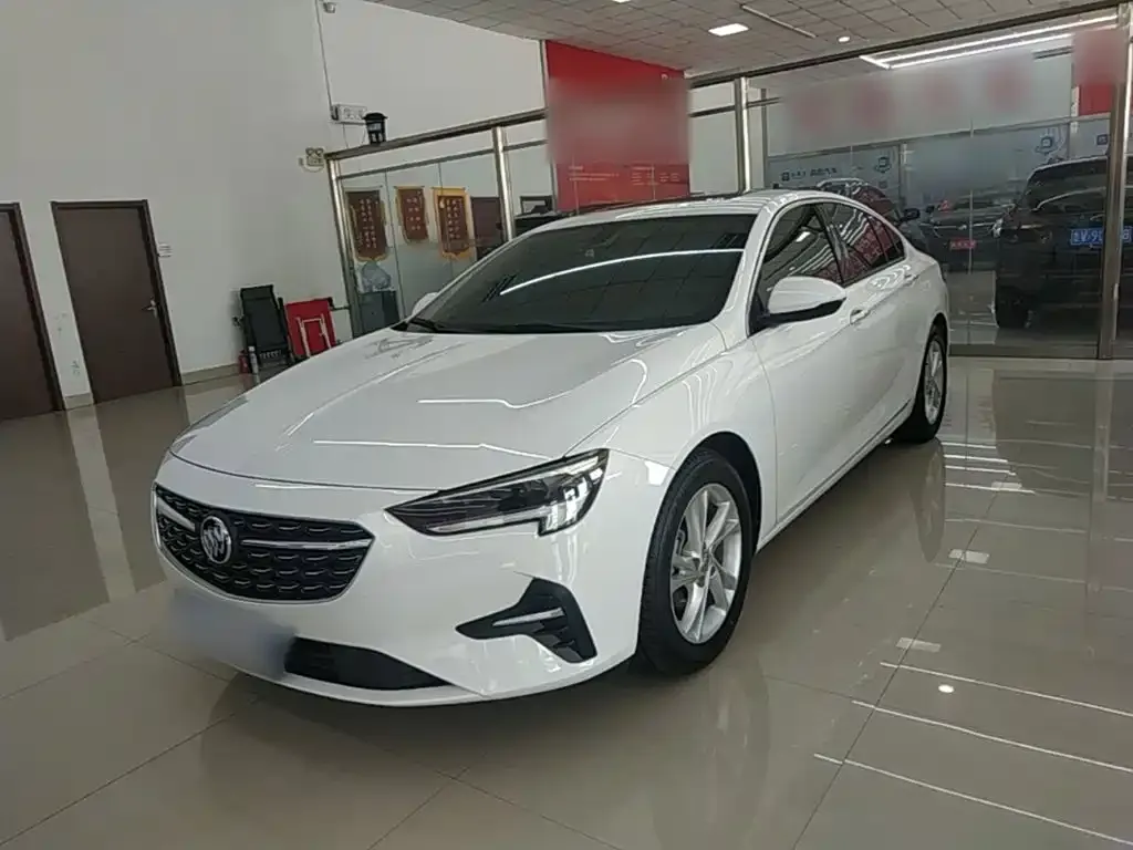 Buick Regal — фото 1