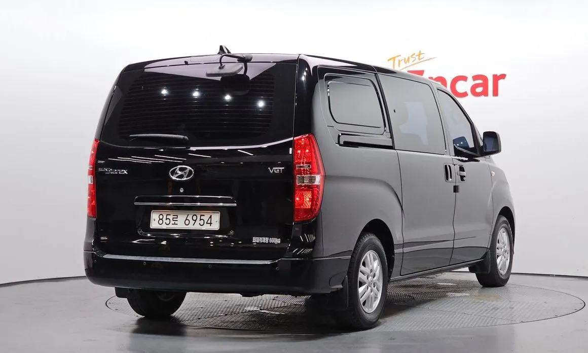 Hyundai Starex — фото 8