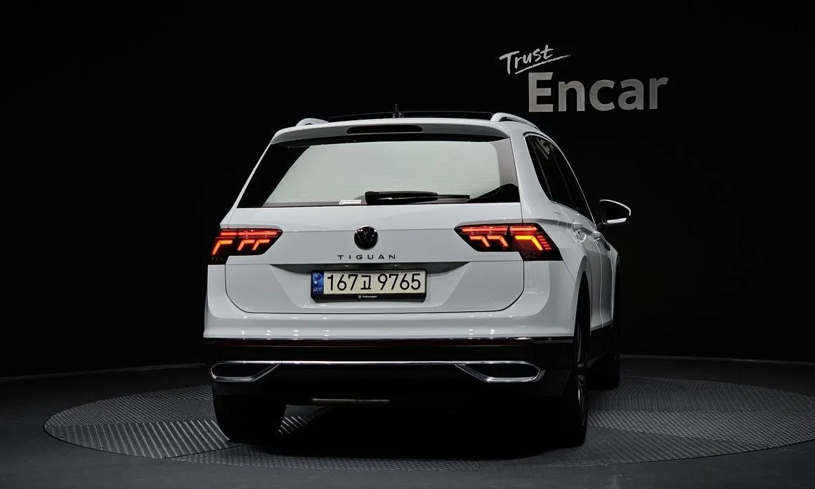 Volkswagen Tiguan — фото 6