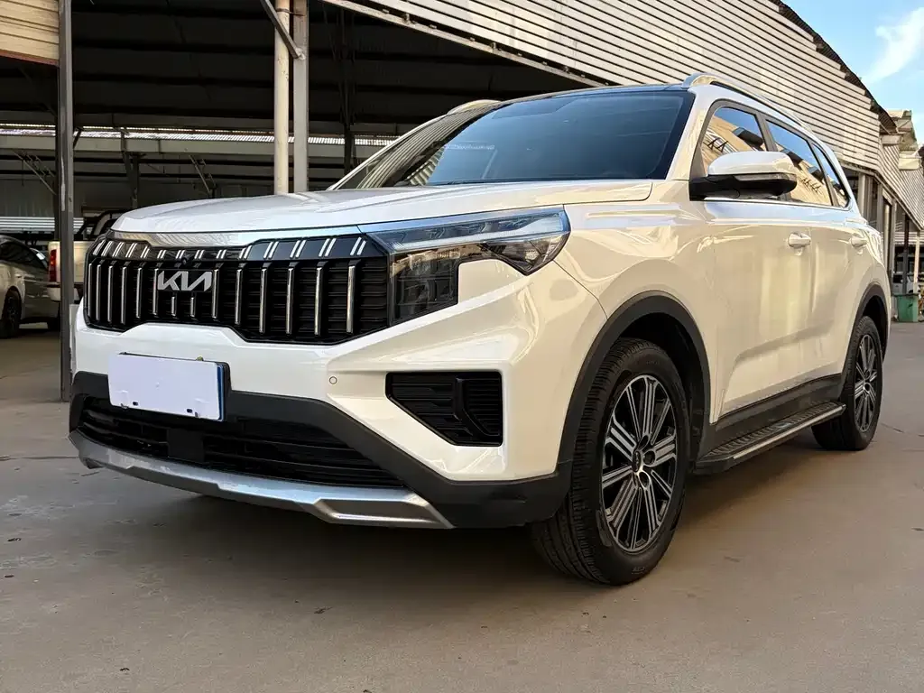 Kia Sportage — фото 1