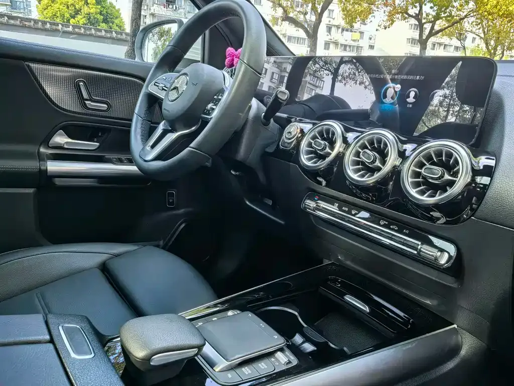 Mercedes-Benz GLA — фото 6