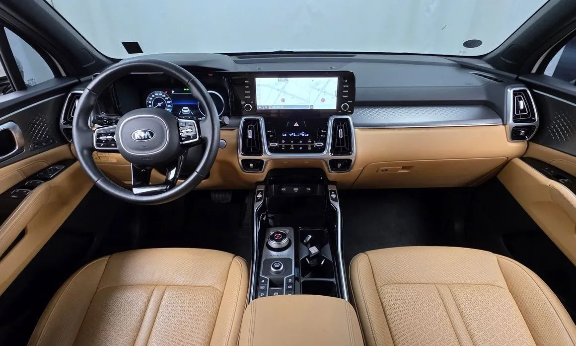 Kia Sorento — фото 10
