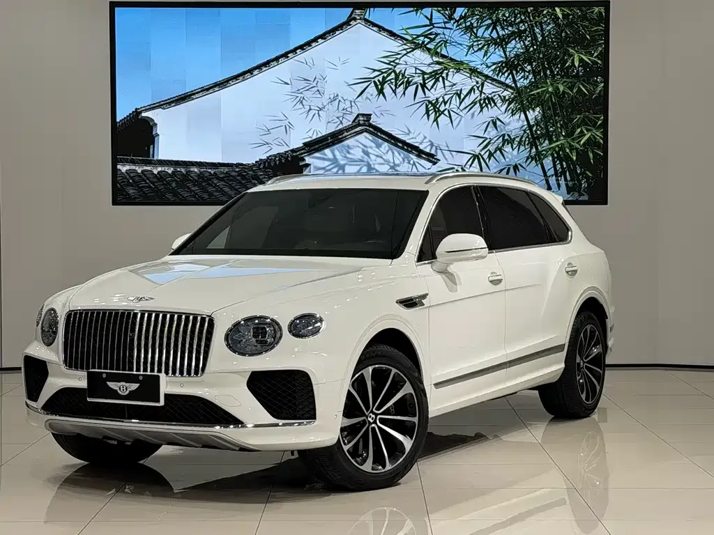 Bentley Bentayga — фото 1