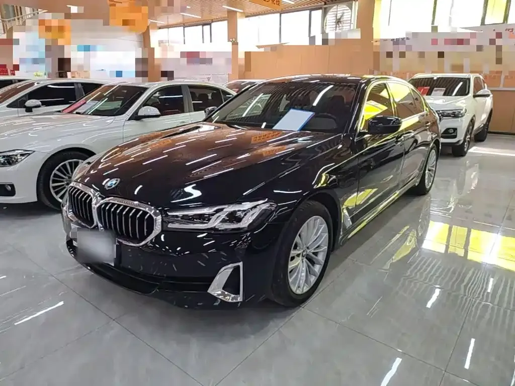 BMW 5 Series — фото 1