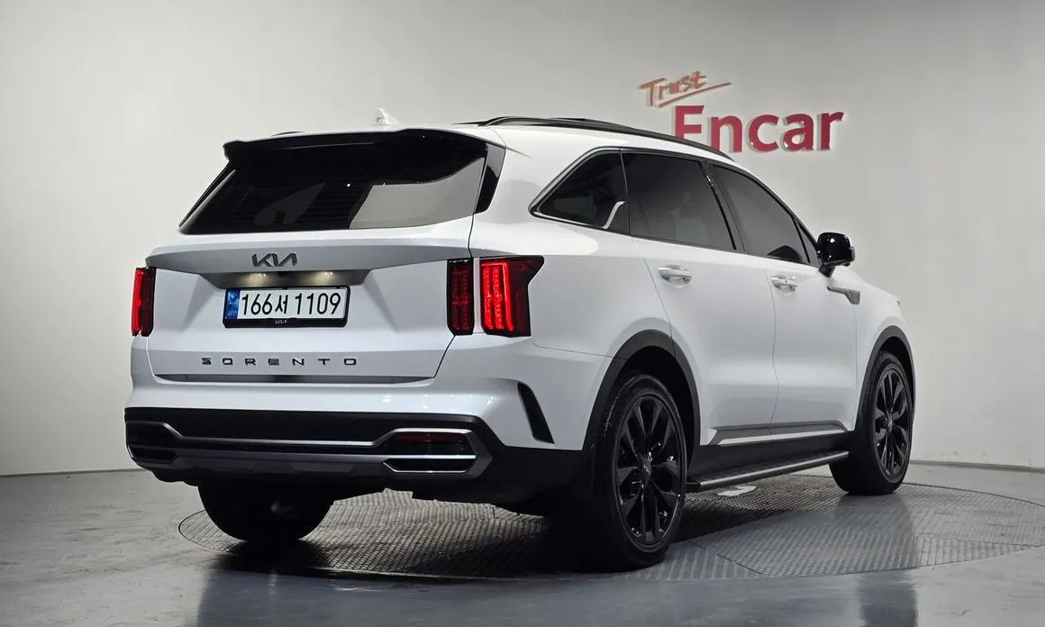 Kia Sorento — фото 7