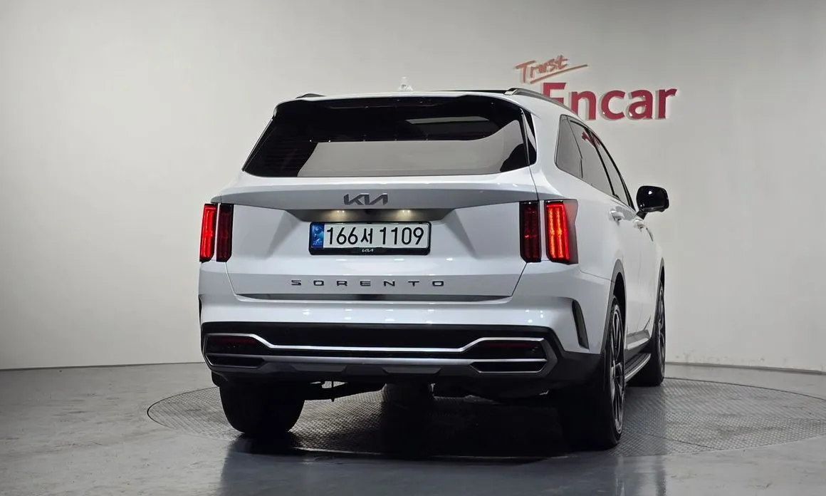 Kia Sorento — фото 4