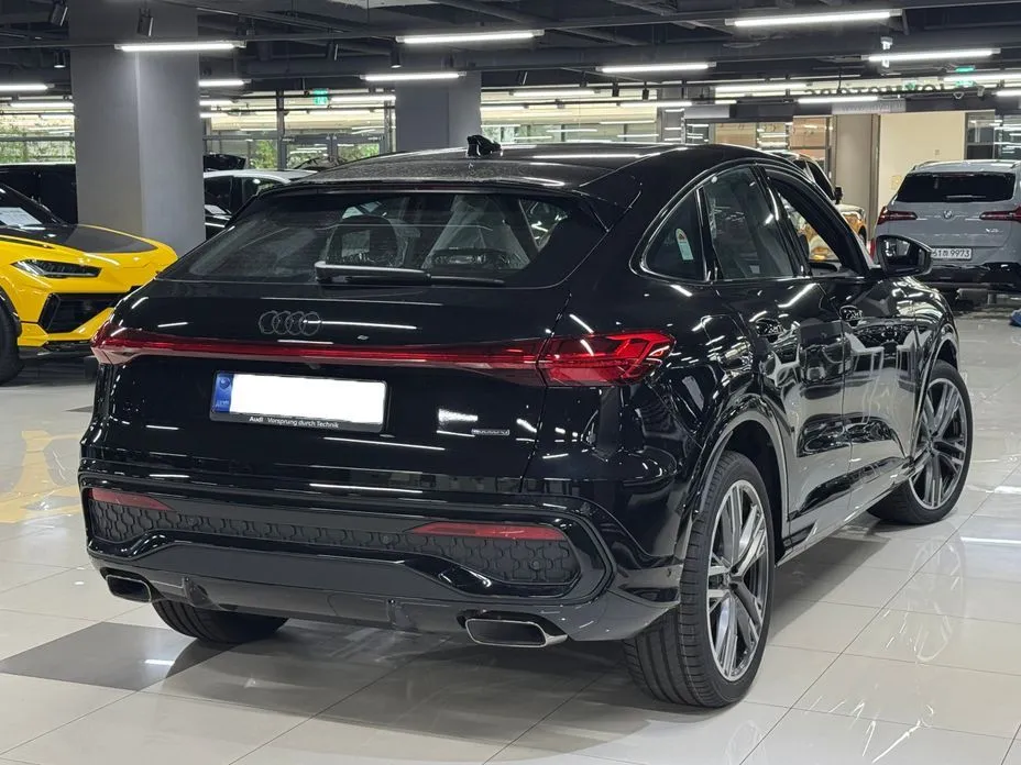Audi Q5 — фото 10