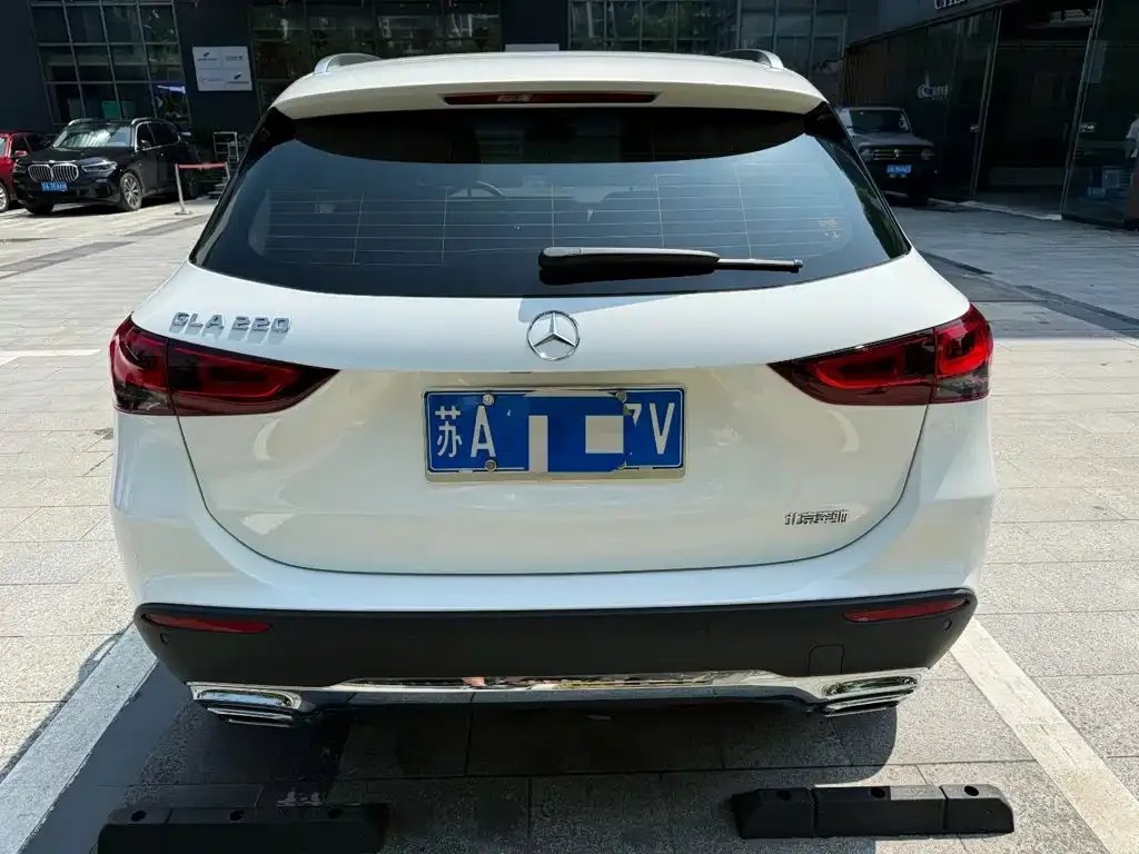 Mercedes-Benz GLA — фото 7