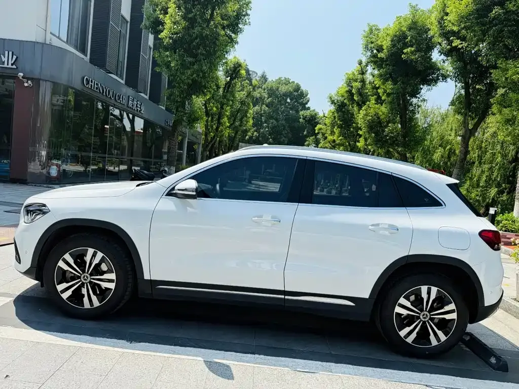 Mercedes-Benz GLA — фото 2
