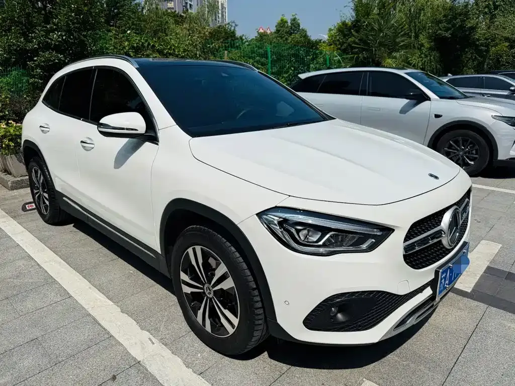 Mercedes-Benz GLA — фото 9
