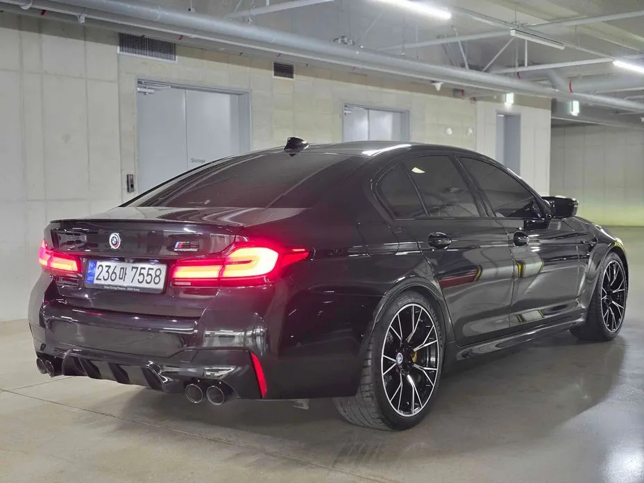 BMW M5 — фото 2