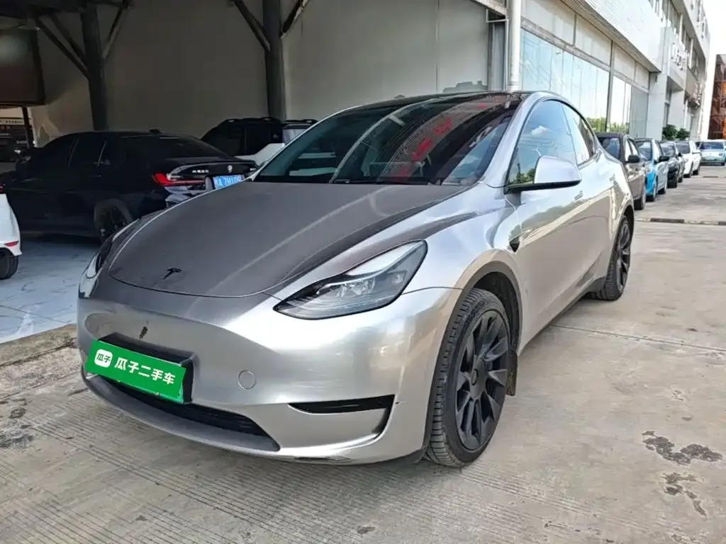 Tesla Model Y — фото 4
