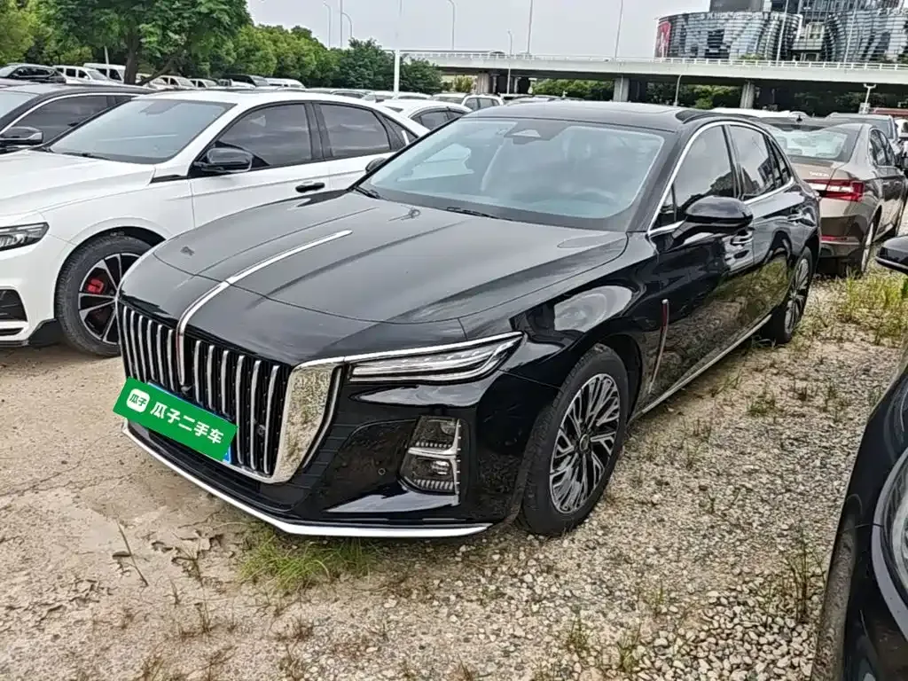 Hongqi H5 — фото 1