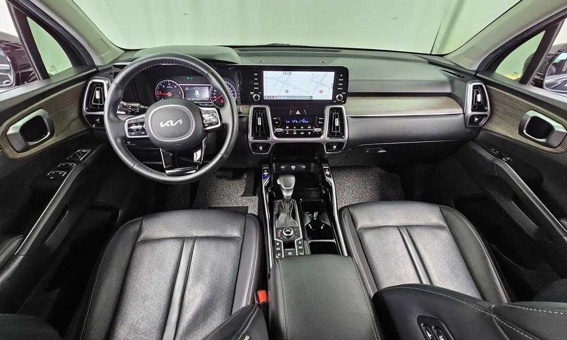 Kia Sorento — фото 5