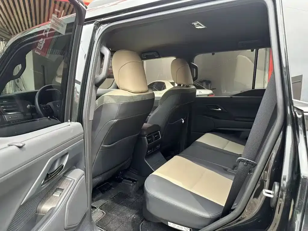 Lexus GX — фото 6