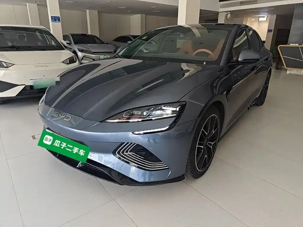 BYD Seal — фото 1