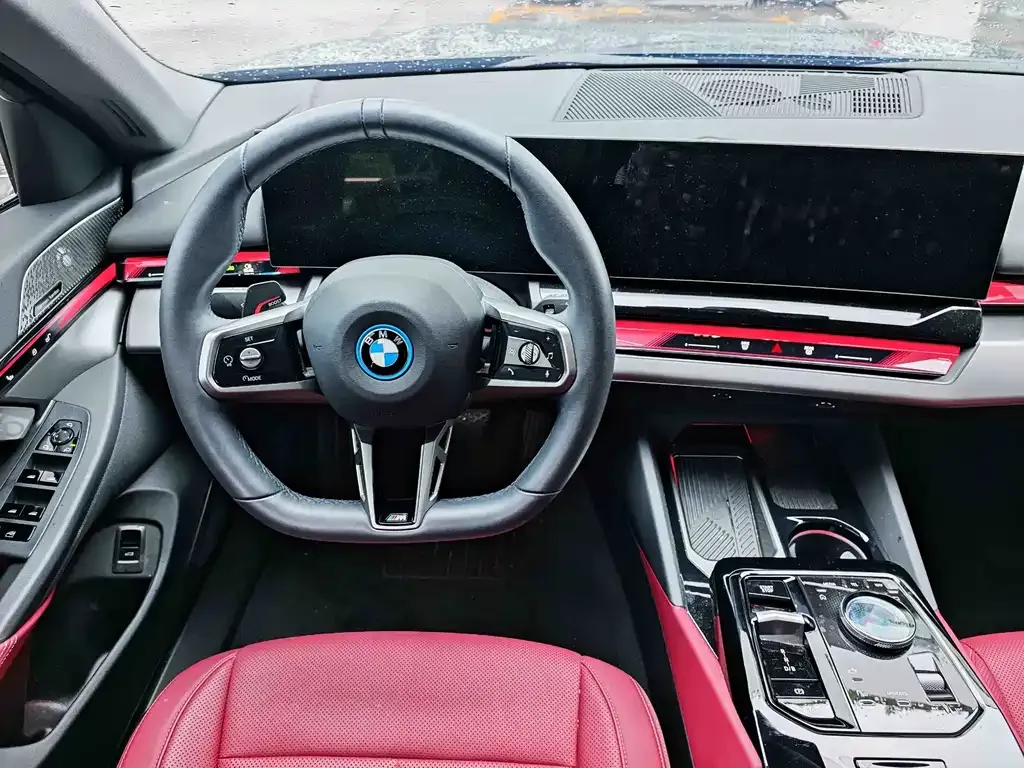BMW i5 — фото 9