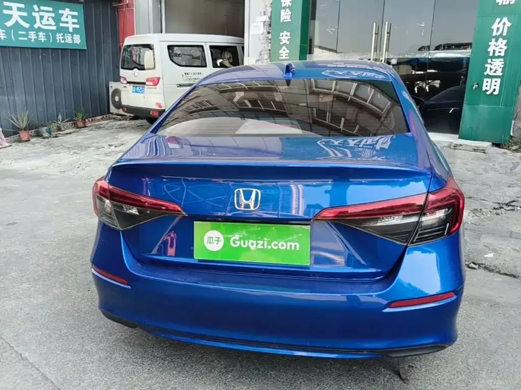 Honda Civic — фото 8