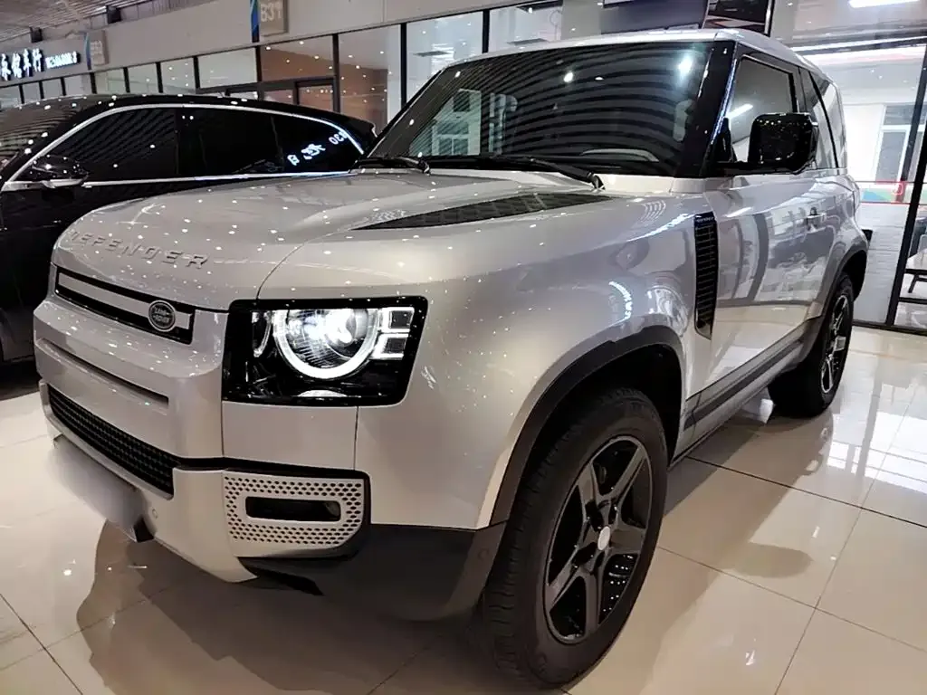 Land Rover Defender — фото 10