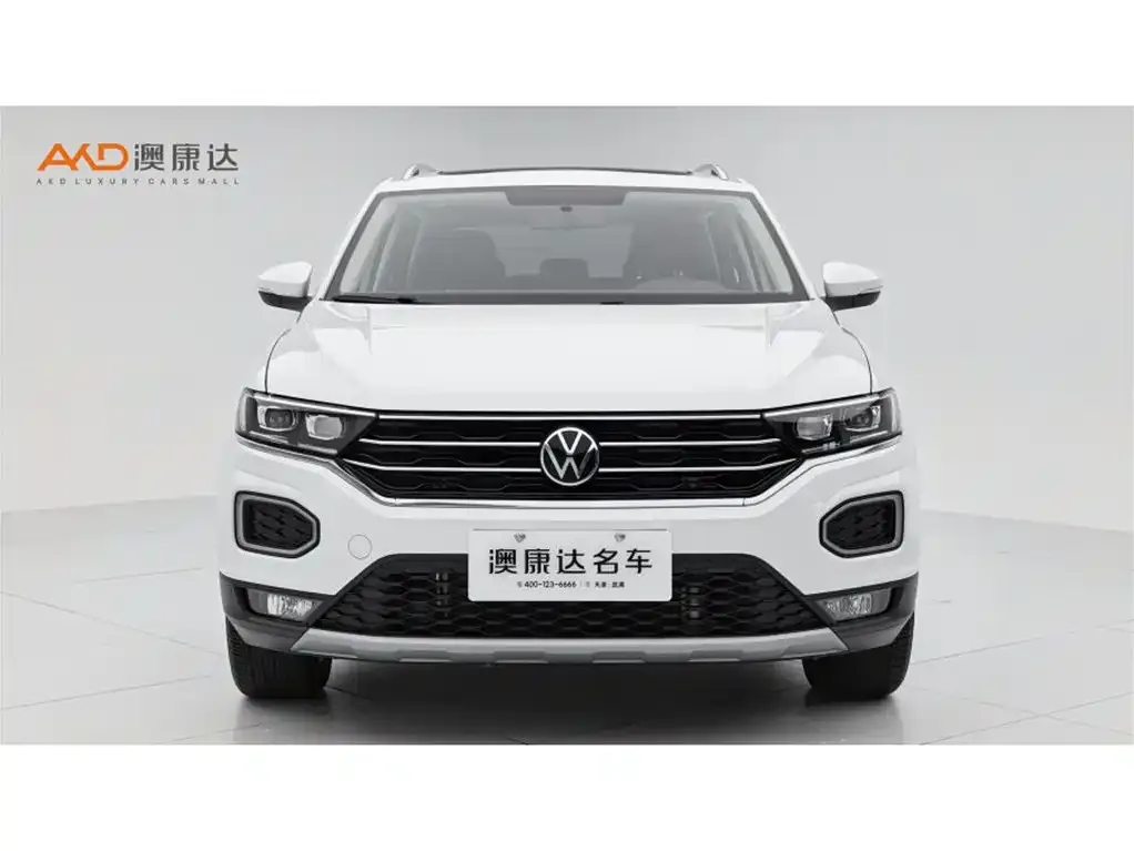 Volkswagen T-Roc — фото 9