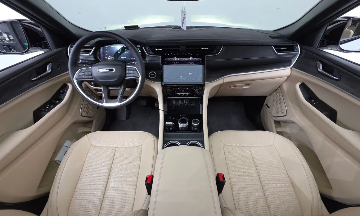 Jeep Cherokee — фото 9