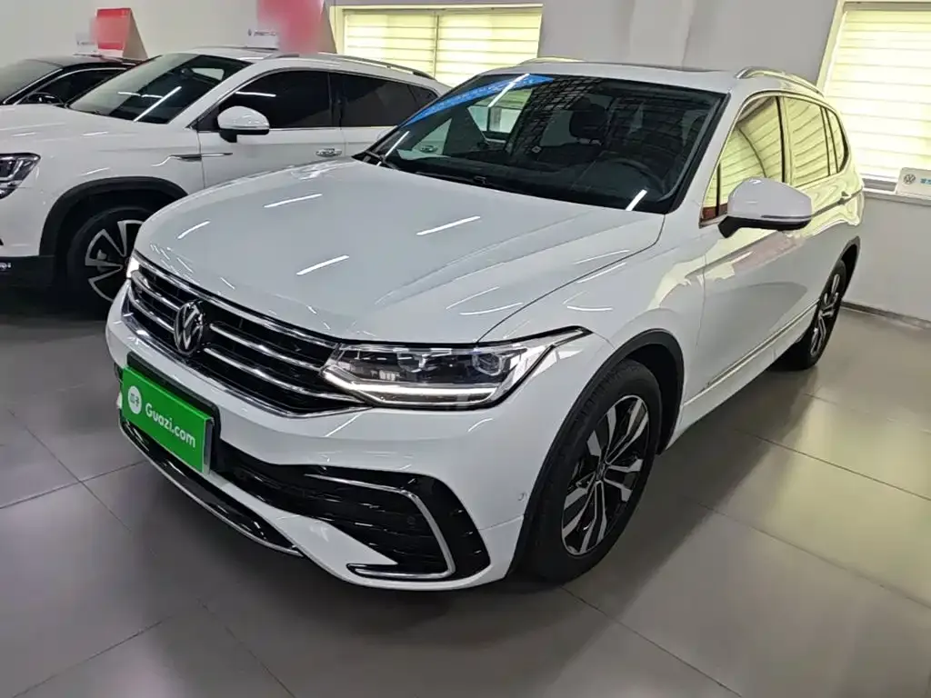 Volkswagen Tiguan L — фото 5
