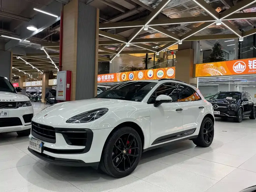 Porsche Macan — фото 1
