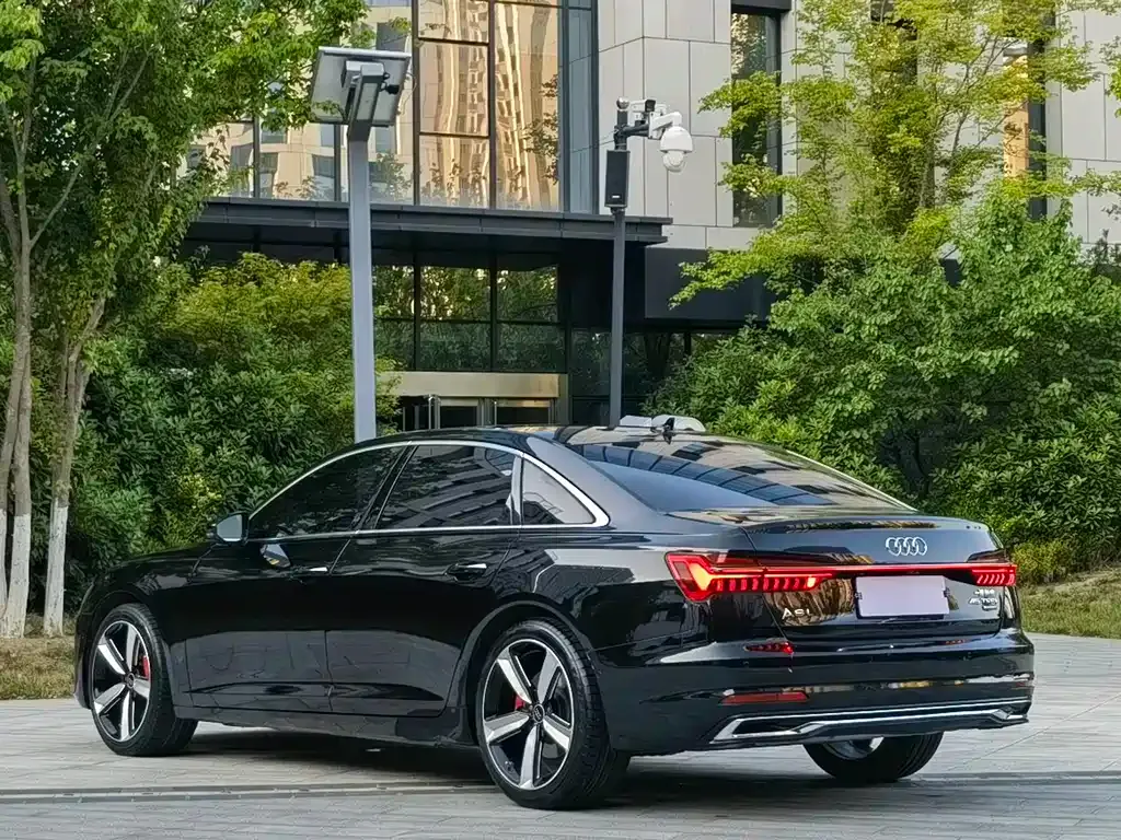 Audi A6L — фото 6