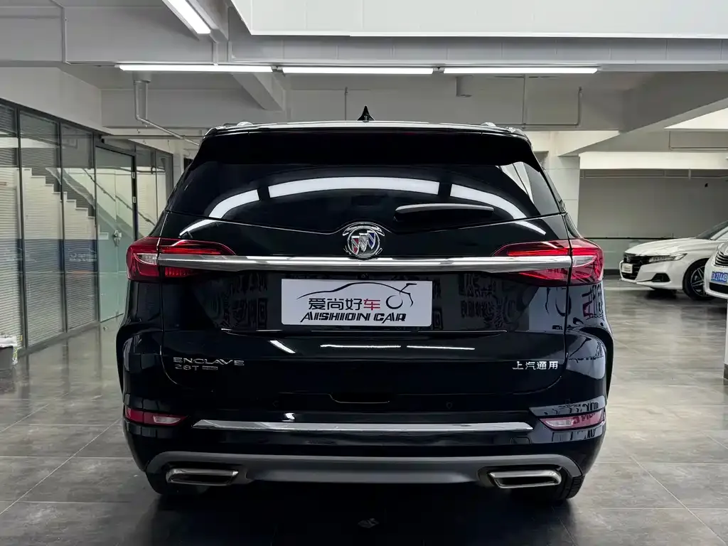 Buick Enclave — фото 3