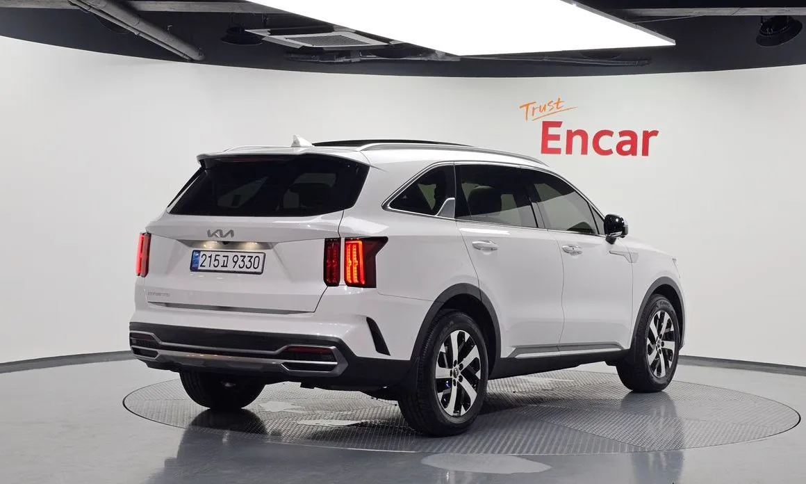 Kia Sorento — фото 3