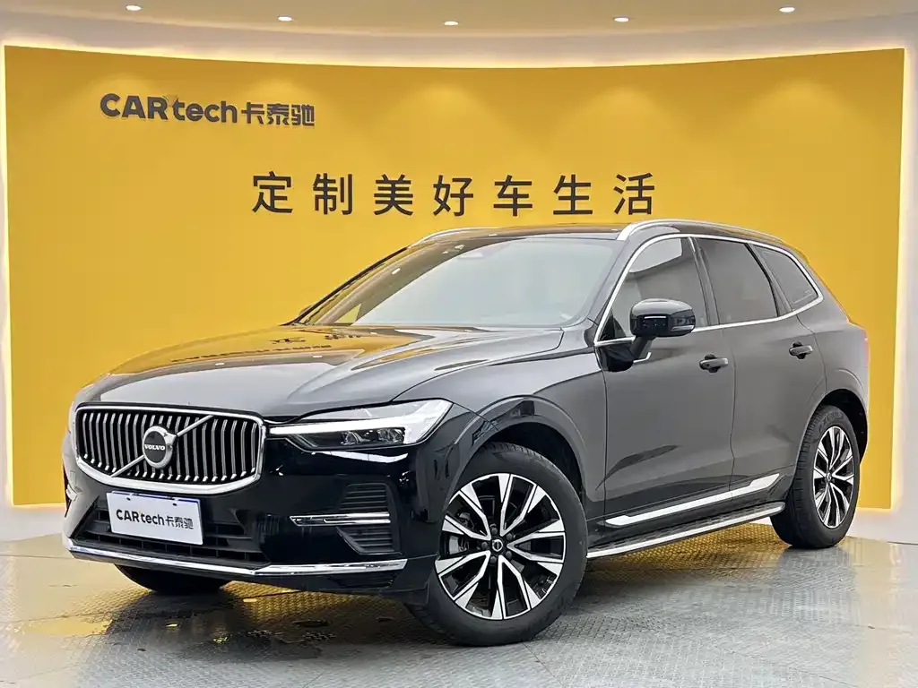 Volvo XC60 — фото 1