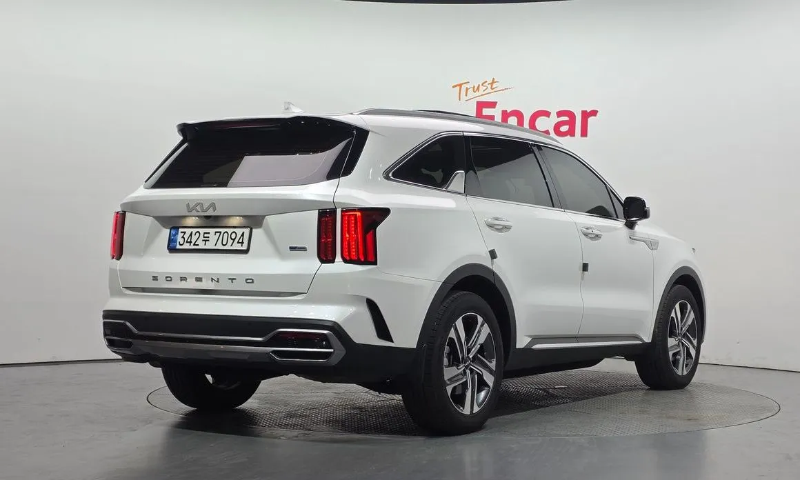 Kia Sorento — фото 4