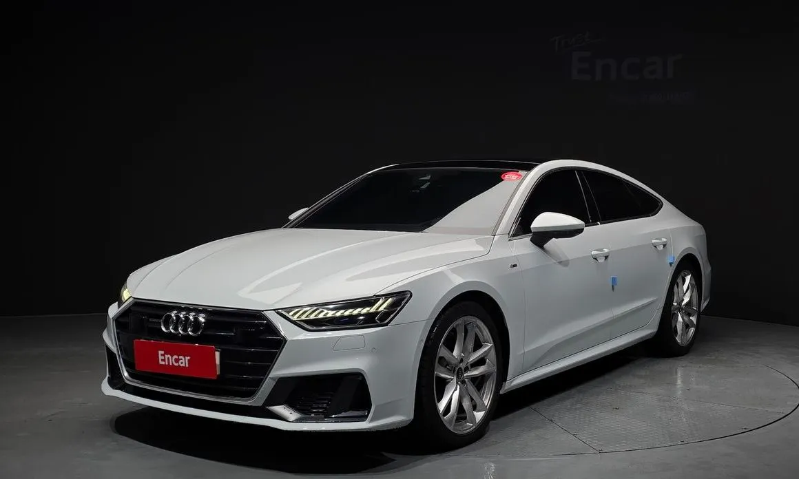 Audi A7 — фото 1