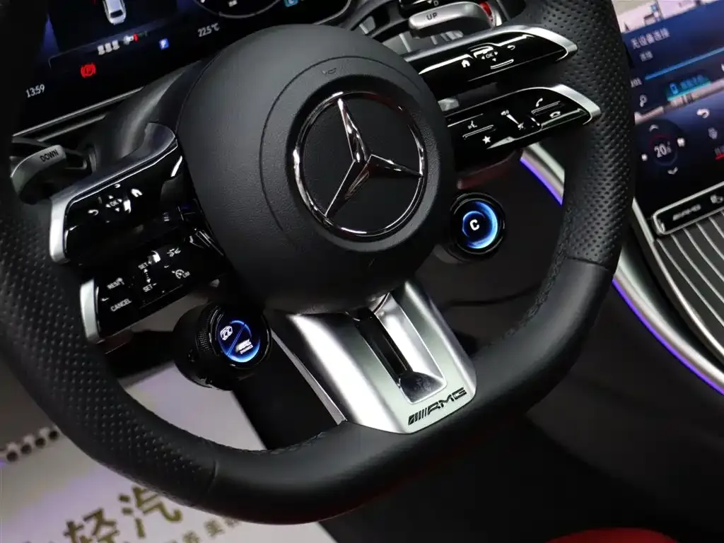 Mercedes-Benz C-Class AMG — фото 7